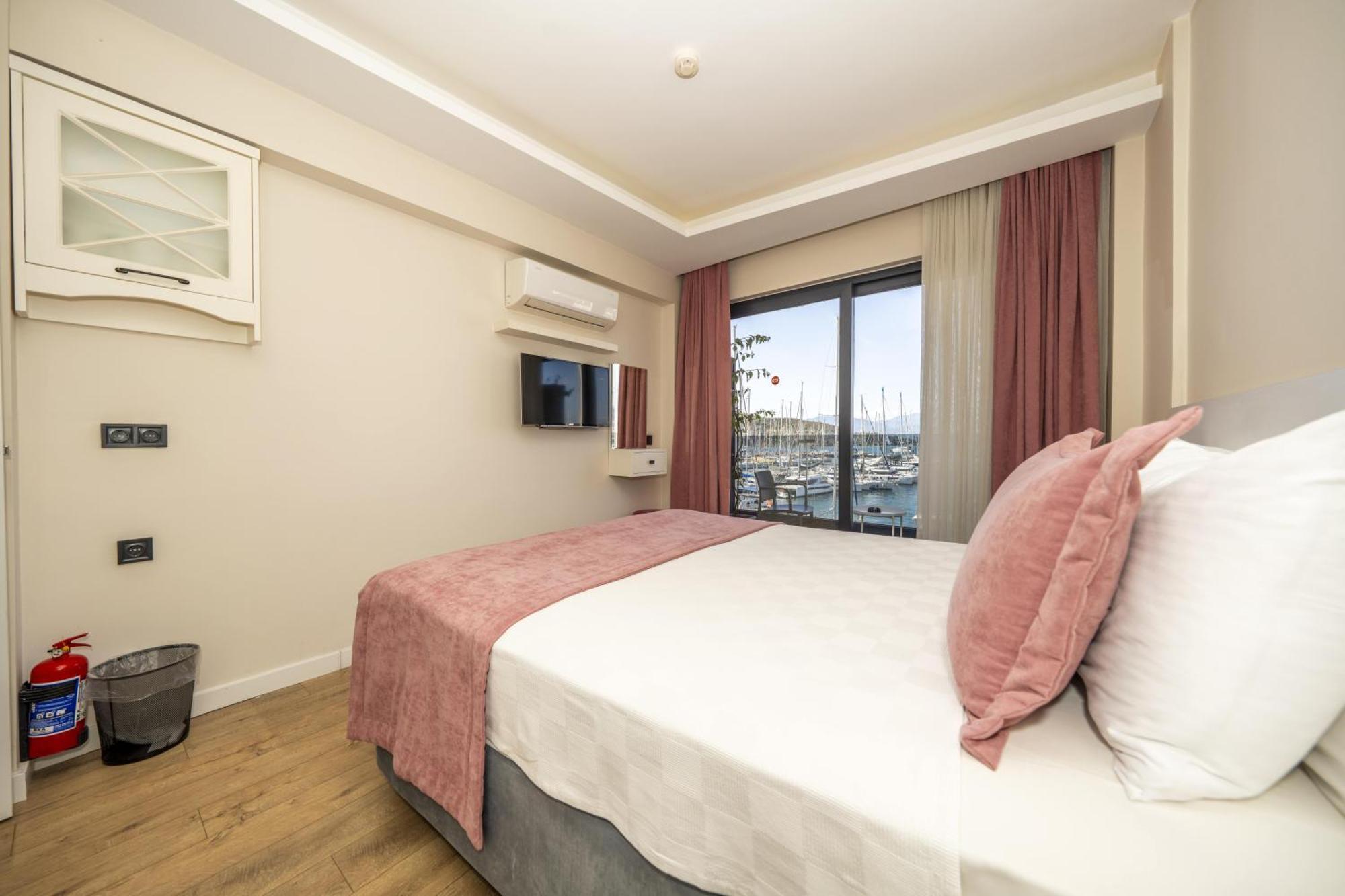 Ece Marina Suites Fethiye Exterior photo